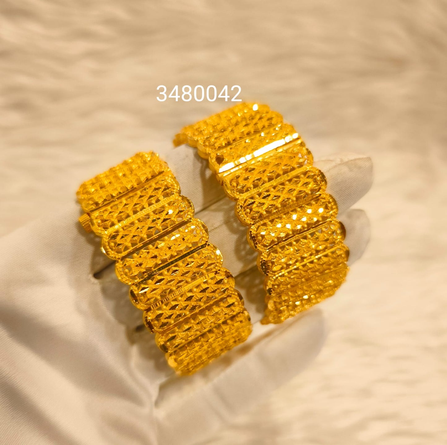 B-01047
