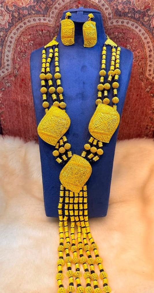 Ngalam Necklace 057