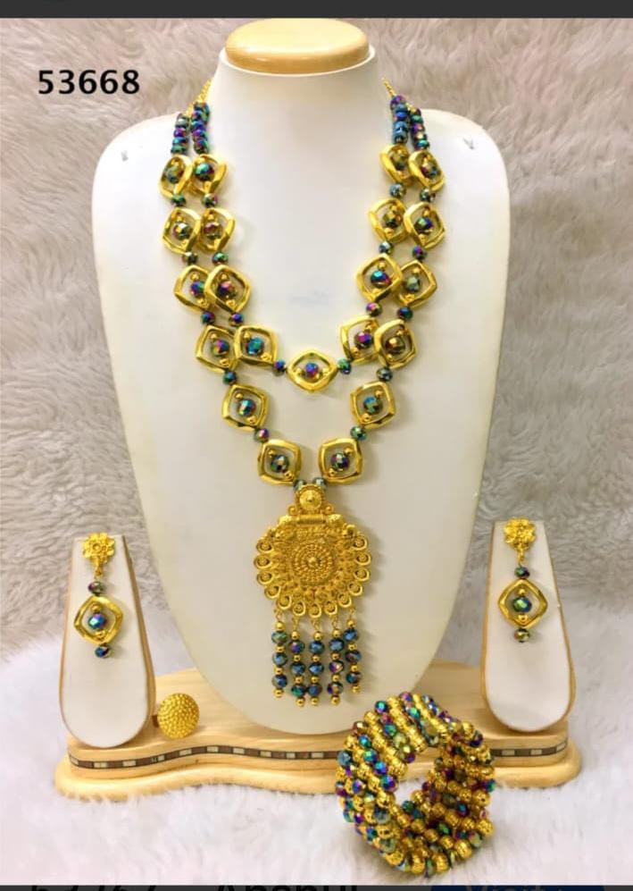 Ngalam Necklace 025