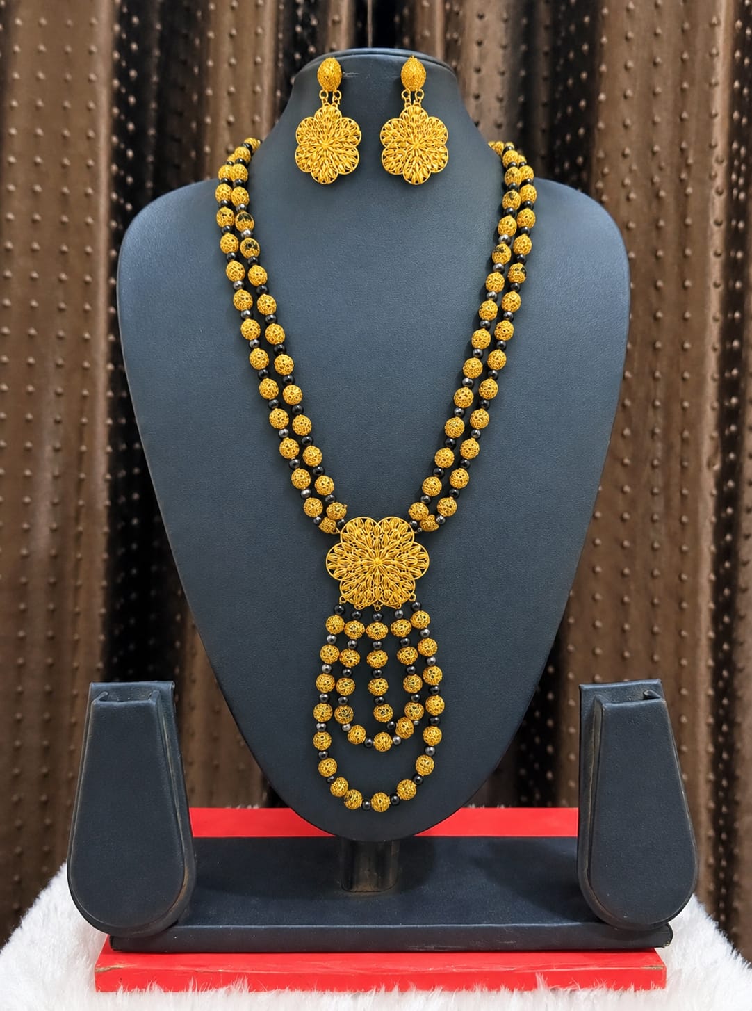 Ngalam Necklace 027