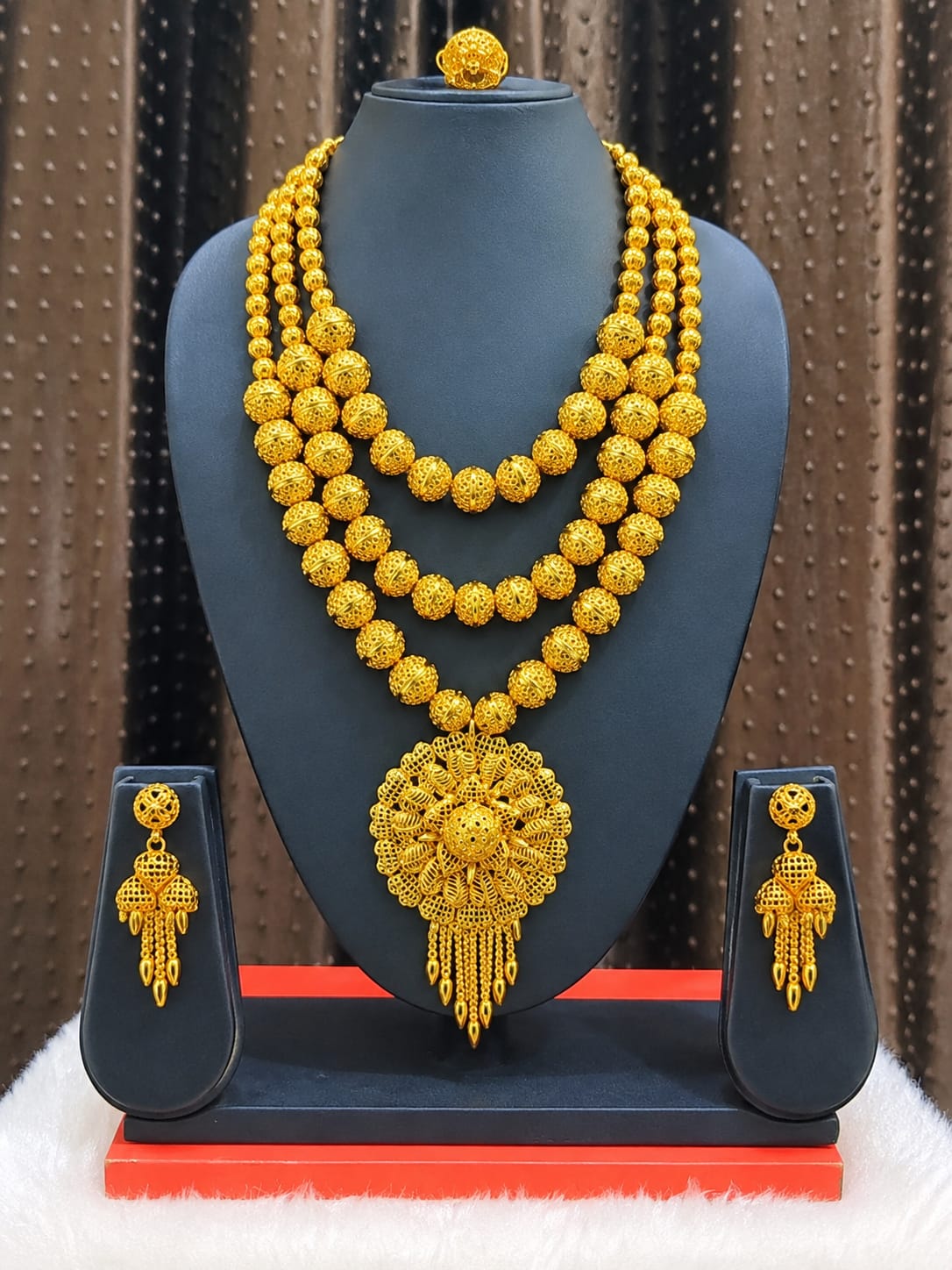 Ngalam Necklace 033