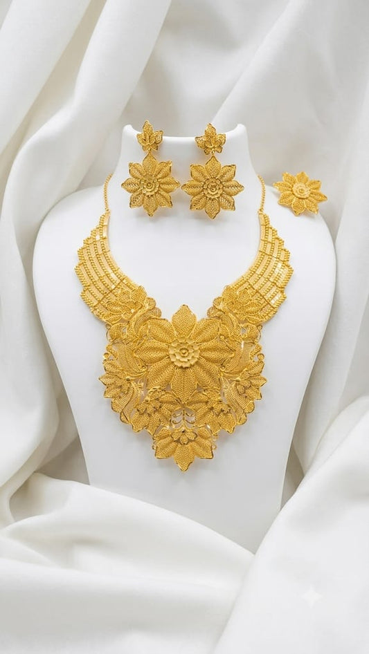 NECKLACE  0200